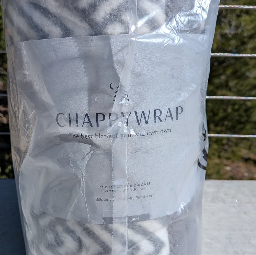 ChappyWrap Original Size Blanket Oyster Cove Diamond Gray - Picture 6 of 6